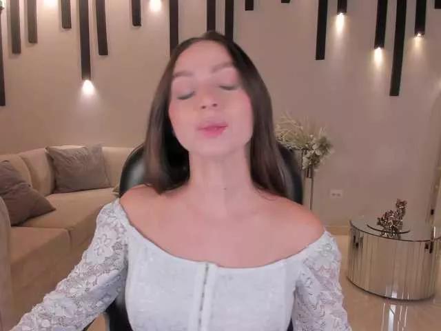Explore our live girls sluts from our Custom and Multi clubs and checkout exclusive access to highly interactive content, such as shape, hair, titties, pussy type and many more.