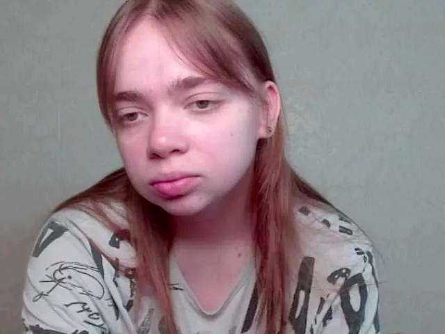aliiicestone from BongaCams