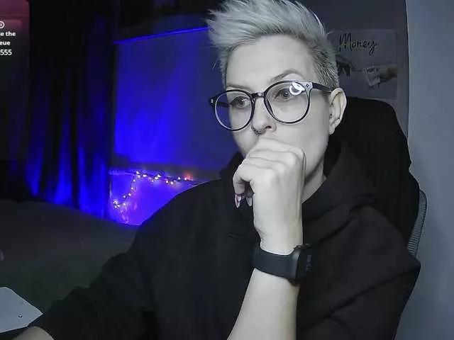 Explore our live girls sluts from our Custom and Multi clubs and checkout exclusive access to highly interactive content, such as shape, hair, titties, pussy type and many more.