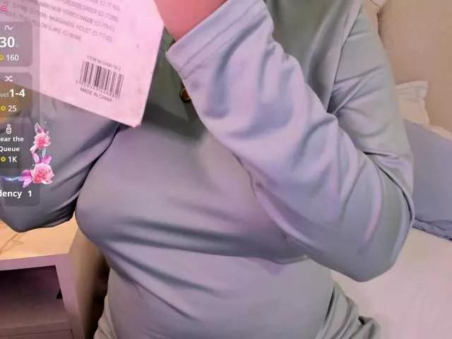 allanaluna from BongaCams
