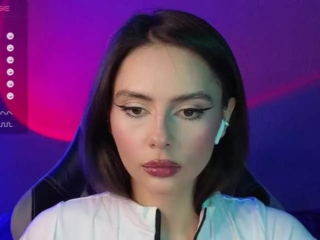 Allla from BongaCams