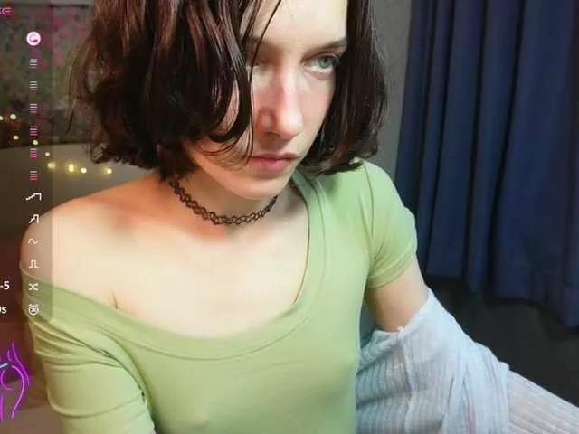Explore our live girls sluts from our Custom and Multi clubs and checkout exclusive access to highly interactive content, such as shape, hair, titties, pussy type and many more.