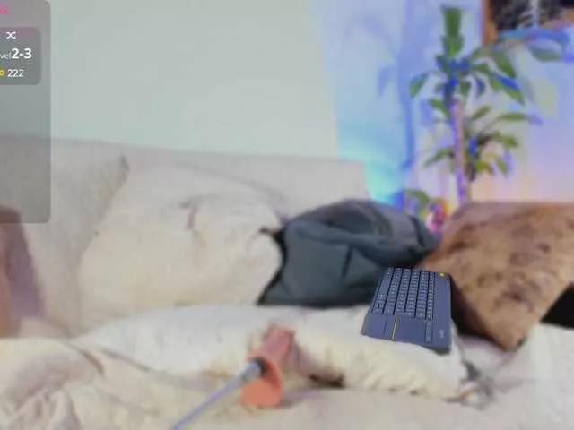 Almaahotxxx from BongaCams