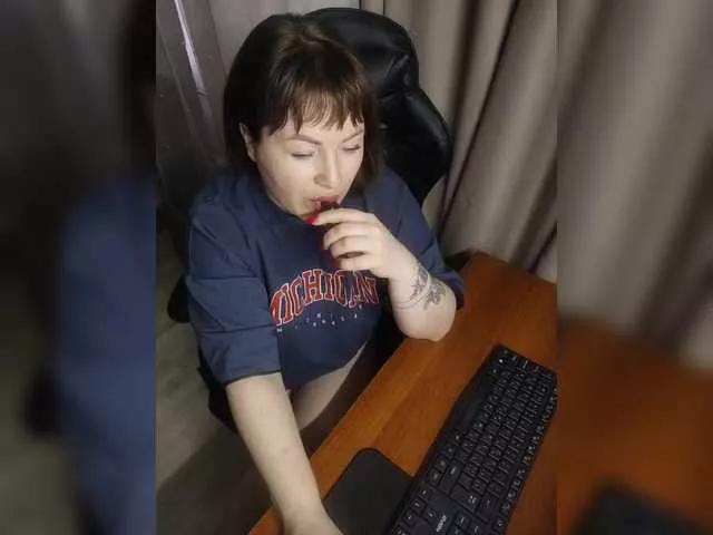 Amanda-Di from BongaCams
