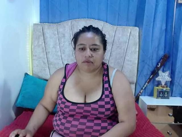 AMARAA17 from BongaCams