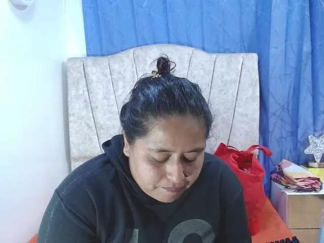 AMARAA17 from BongaCams