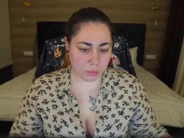 Explore our live girls sluts from our Custom and Multi clubs and checkout exclusive access to highly interactive content, such as shape, hair, titties, pussy type and many more.