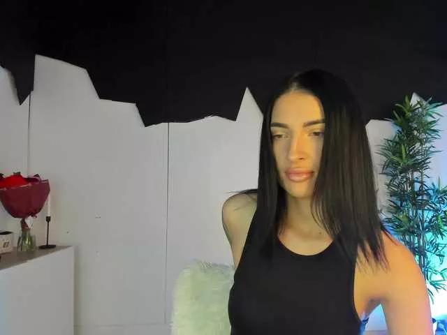 Explore our live girls sluts from our Custom and Multi clubs and checkout exclusive access to highly interactive content, such as shape, hair, titties, pussy type and many more.
