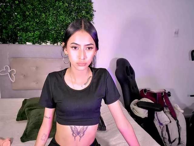 Explore our live girls sluts from our Custom and Multi clubs and checkout exclusive access to highly interactive content, such as shape, hair, titties, pussy type and many more.