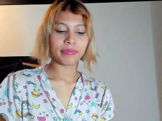Amy01 webcams show profile image 