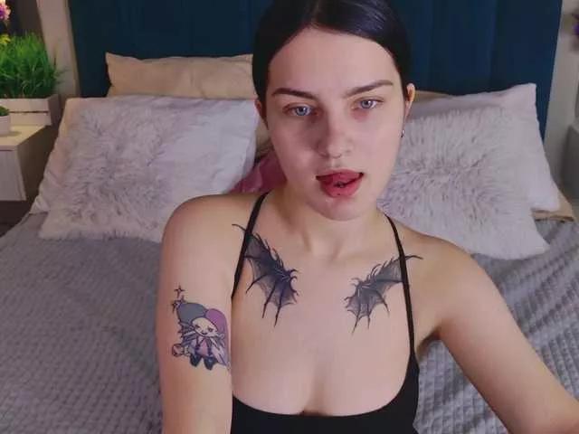 Explore our live girls sluts from our Custom and Multi clubs and checkout exclusive access to highly interactive content, such as shape, hair, titties, pussy type and many more.