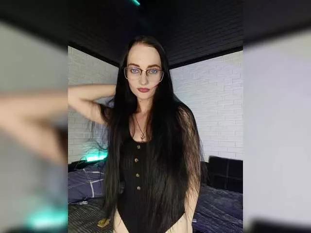Explore our live girls sluts from our Custom and Multi clubs and checkout exclusive access to highly interactive content, such as shape, hair, titties, pussy type and many more.