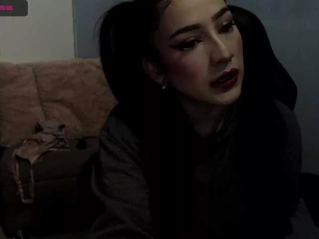 Explore our live girls sluts from our Custom and Multi clubs and checkout exclusive access to highly interactive content, such as shape, hair, titties, pussy type and many more.