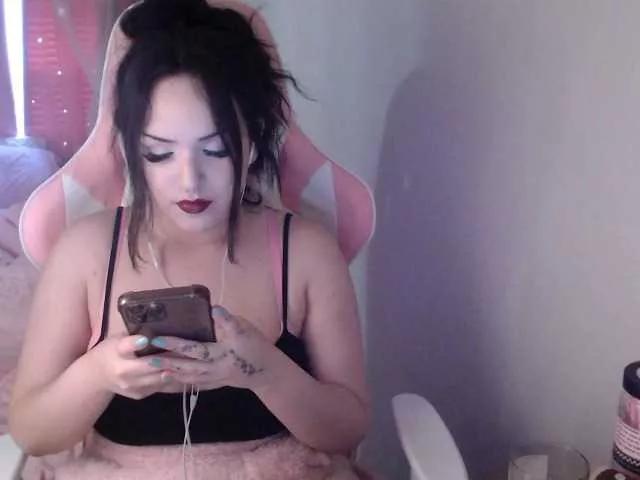 Explore our live girls sluts from our Custom and Multi clubs and checkout exclusive access to highly interactive content, such as shape, hair, titties, pussy type and many more.