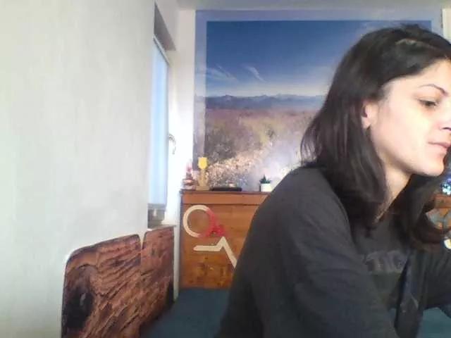 Explore our live girls sluts from our Custom and Multi clubs and checkout exclusive access to highly interactive content, such as shape, hair, titties, pussy type and many more.