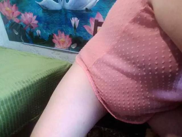 Explore our live girls sluts from our Custom and Multi clubs and checkout exclusive access to highly interactive content, such as shape, hair, titties, pussy type and many more.