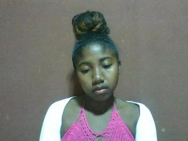Annah21 from BongaCams