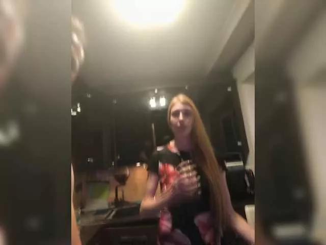 AnnaMaks12 from BongaCams