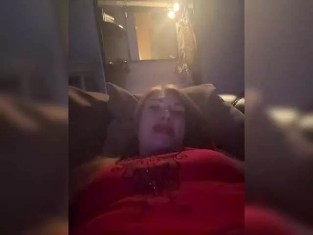 AnnaMaks12 from BongaCams is Freechat