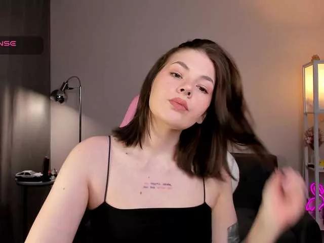 Explore our live girls sluts from our Custom and Multi clubs and checkout exclusive access to highly interactive content, such as shape, hair, titties, pussy type and many more.