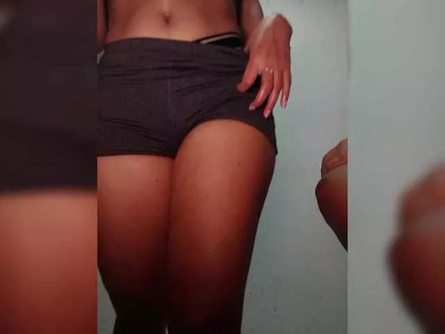 Explore our live girls sluts from our Custom and Multi clubs and checkout exclusive access to highly interactive content, such as shape, hair, titties, pussy type and many more.