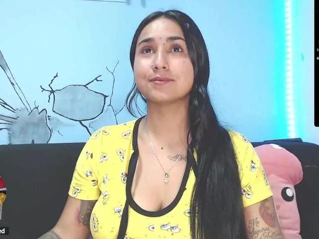 Annyee from BongaCams