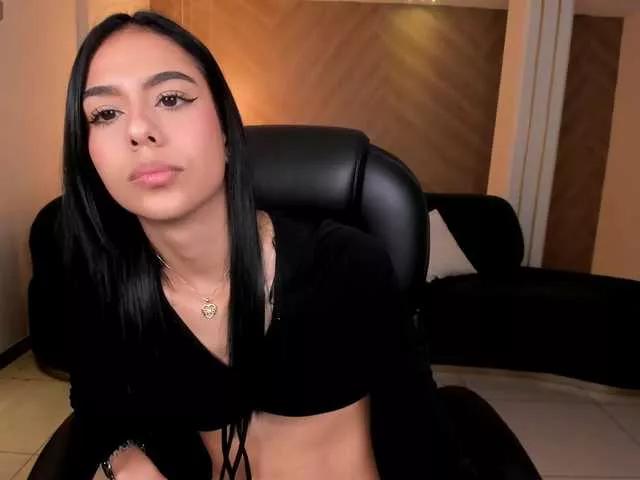 Explore our live girls sluts from our Custom and Multi clubs and checkout exclusive access to highly interactive content, such as shape, hair, titties, pussy type and many more.