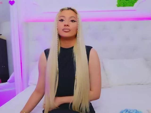 AriannaSins from BongaCams
