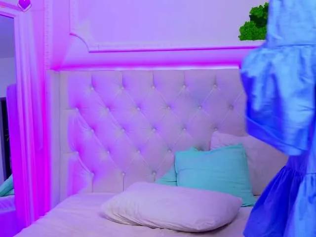 AriannaSins from BongaCams