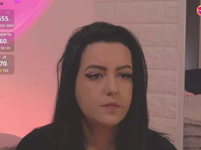Explore our live girls sluts from our Custom and Multi clubs and checkout exclusive access to highly interactive content, such as shape, hair, titties, pussy type and many more.