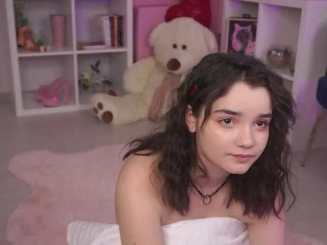 Explore our live girls sluts from our Custom and Multi clubs and checkout exclusive access to highly interactive content, such as shape, hair, titties, pussy type and many more.