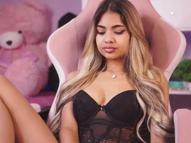 AshaYuva from BongaCams