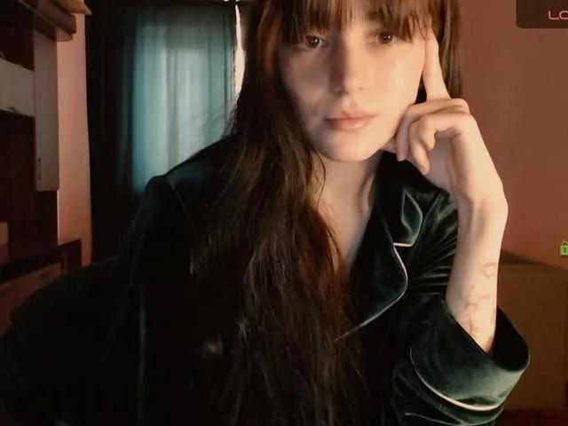 Explore our live girls sluts from our Custom and Multi clubs and checkout exclusive access to highly interactive content, such as shape, hair, titties, pussy type and many more.