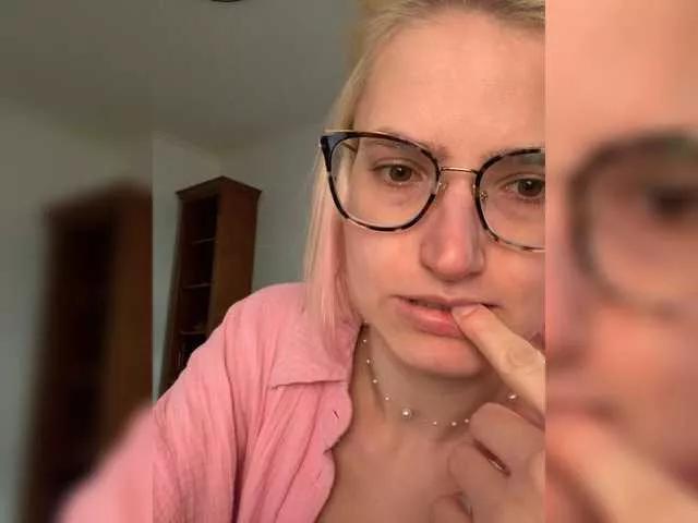 Asya-baby from BongaCams is Freechat