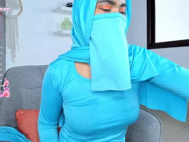 Aura-cuutee from BongaCams