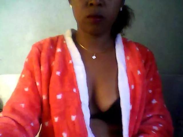Baby-giiirl23 from BongaCams