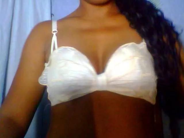 Baby-giiirl23 from BongaCams