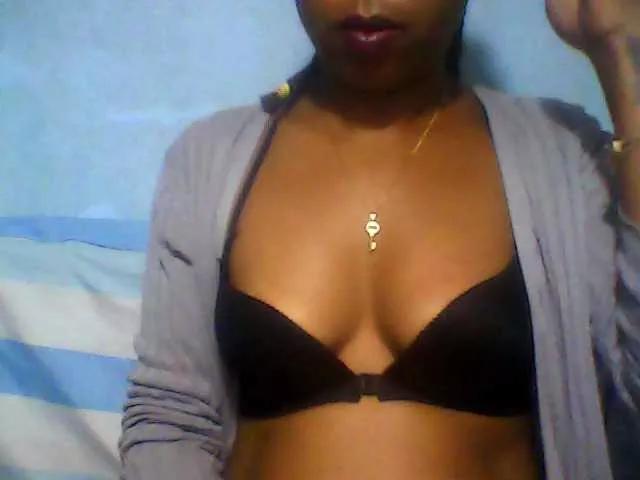 Baby-giiirl23 from BongaCams