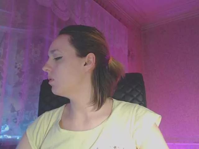 Explore our live girls sluts from our Custom and Multi clubs and checkout exclusive access to highly interactive content, such as shape, hair, titties, pussy type and many more.