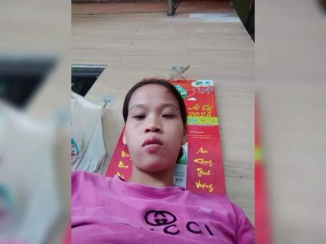 Babynhi90 from BongaCams