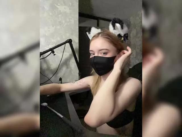 BabyRoro from BongaCams is Freechat