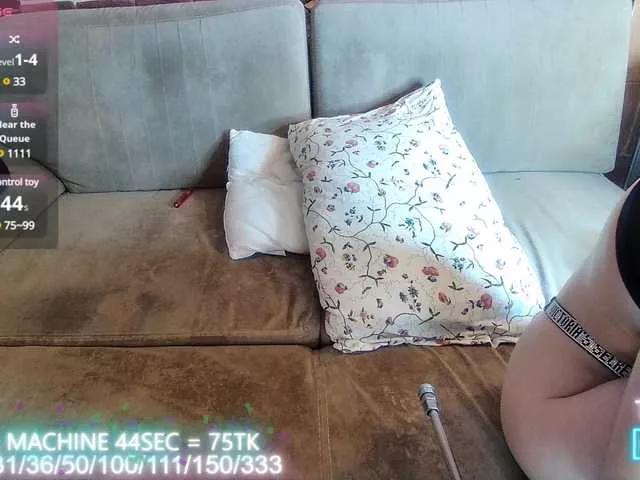 BabyYoda2 from BongaCams
