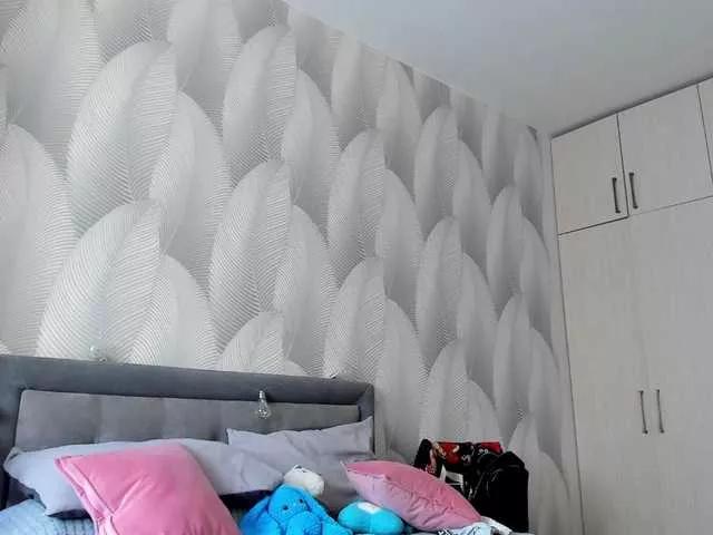 Bambiiiii from BongaCams