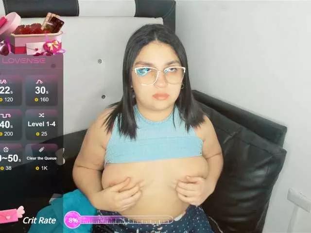 Explore our live girls sluts from our Custom and Multi clubs and checkout exclusive access to highly interactive content, such as shape, hair, titties, pussy type and many more.