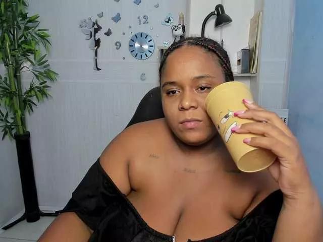 bbw-charlote from BongaCams