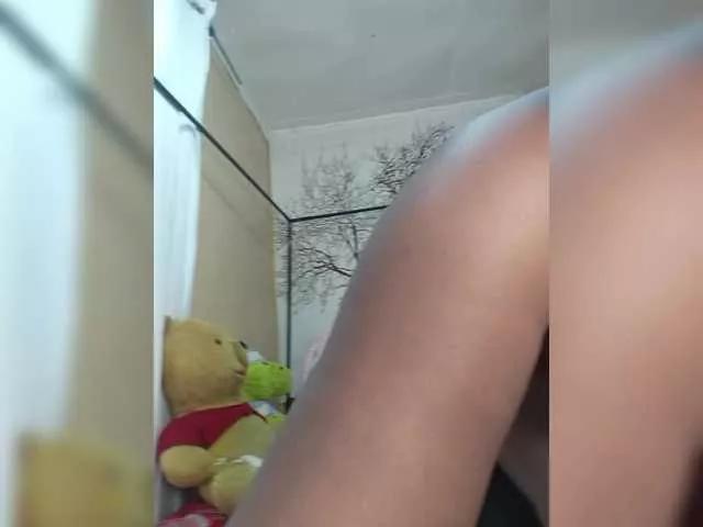BEENCEE from BongaCams