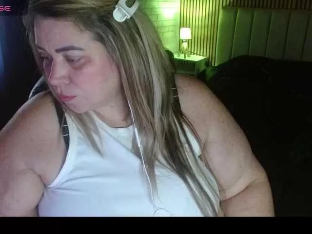 bella-savati from BongaCams