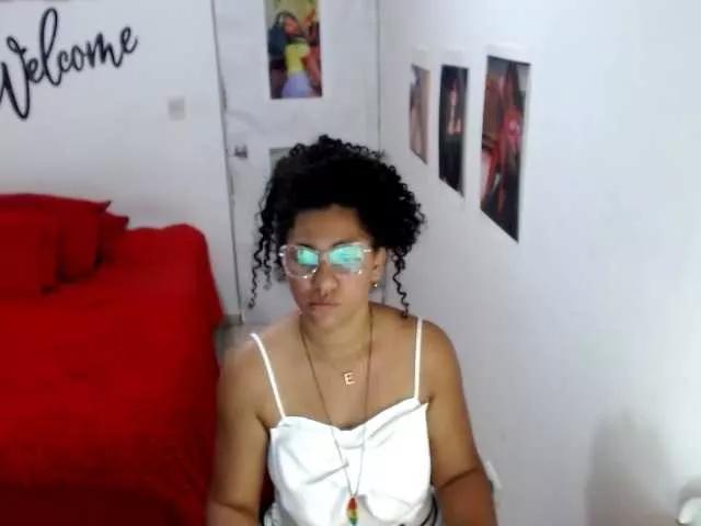 Explore our live girls sluts from our Custom and Multi clubs and checkout exclusive access to highly interactive content, such as shape, hair, titties, pussy type and many more.