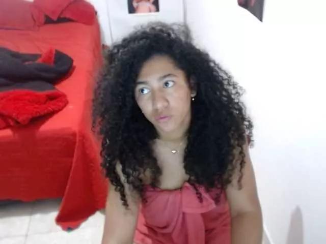 Bellacrespa from BongaCams
