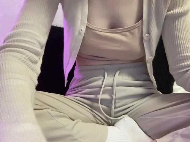 Explore our live girls sluts from our Custom and Multi clubs and checkout exclusive access to highly interactive content, such as shape, hair, titties, pussy type and many more.